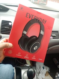 Raycon Headphones