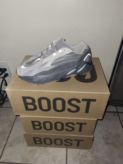 Yeezy Boost 700 V2