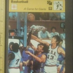 1977 Sportscaster USA VS USSR A Game For Giants Basketball Photo Large Over-sized Card HTF Collectible Vintage Italy