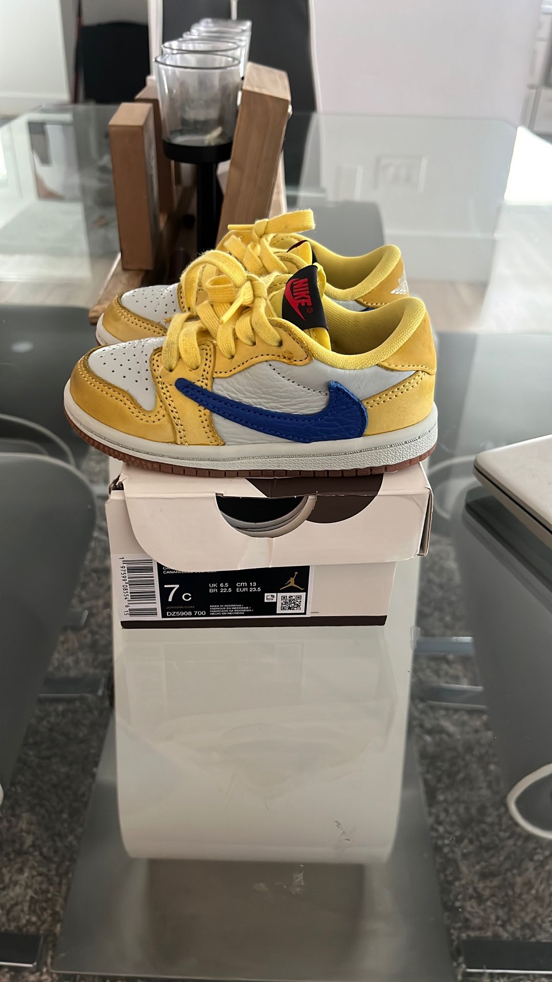 Travis Scott Sneakers