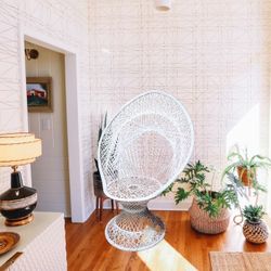 Mid Century Modern Spun Fiberglass Chair 