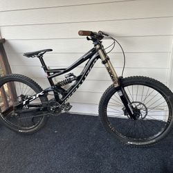 Specialized Status 2 Full Suspension Mountain Bike Black  