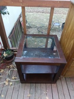Dresser And Two End Tables