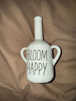 Mud pie vase