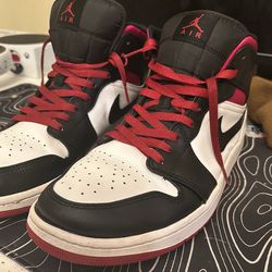 Jordan 1’s mid