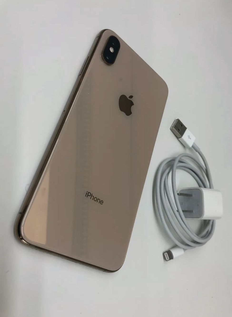 iPhone XS MAX Unlocked 100% Feedbacks 5 stars