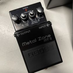 Boss MT-2 3A Guitar Pedal 