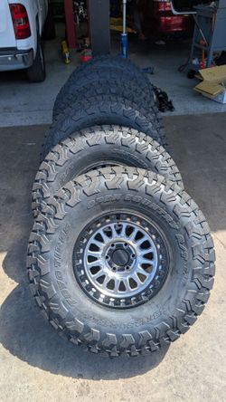 38x12.50R17 Toyo Open Country RT Trail Available