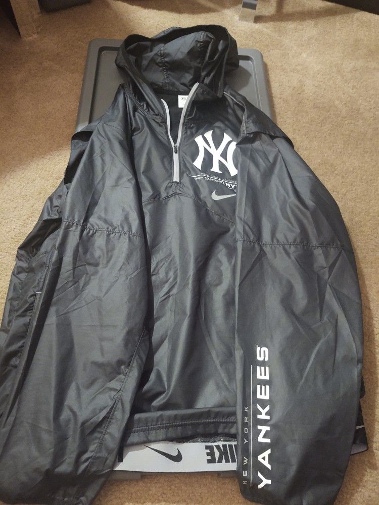 New York Yankees Nike Authentic Half-Zip Windbreaker