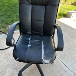 Desk Chair/ Silla Para Escritorio