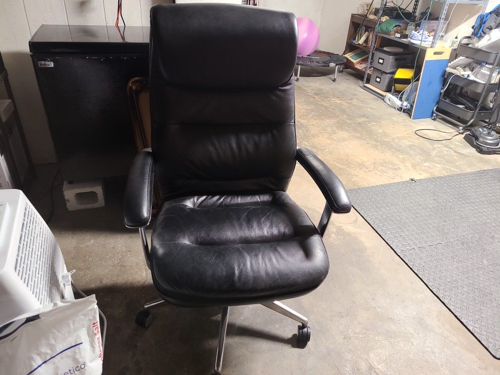 Luxury Beauty Rest Office Chair