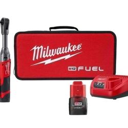 Milwaukee 3/8 Extended Ratchet Kit