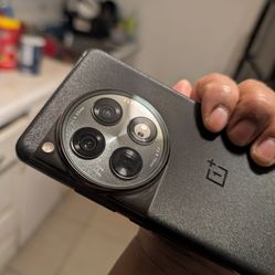 OnePlus 12