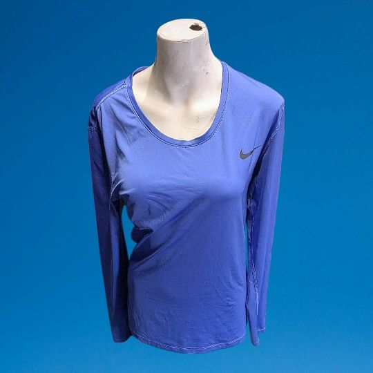 Women's Nike Shirt