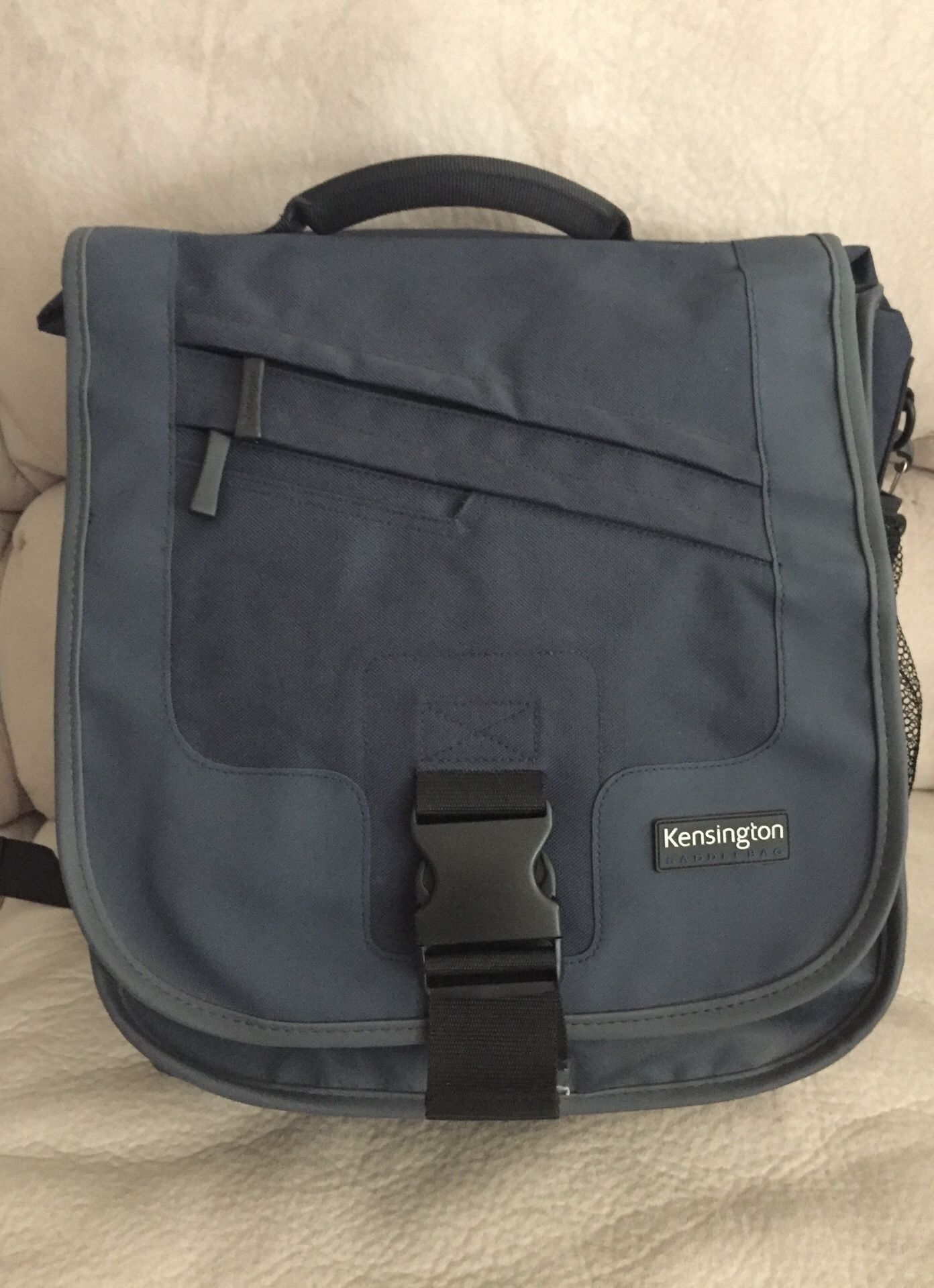 Kensington Navy Blue Laptop Bag/backpack