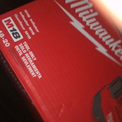 Milwaukee M18 Air Compressor 