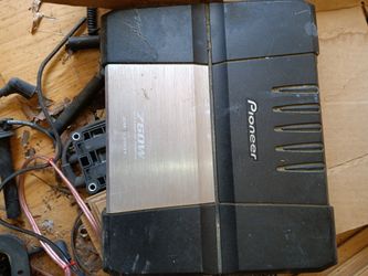 Pioneer 750 Wt Amp