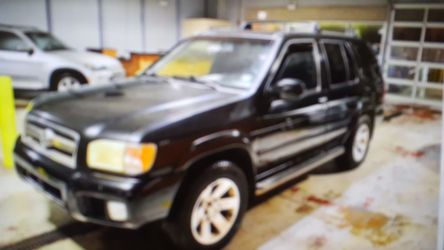 2002 Nissan Pathfinder SE 4WD 4dr SUV