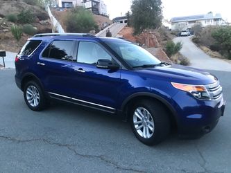 2013  Ford Explorer/4x4/xlt /3rd seat/ low miles/loaded/ super nice suv/smog certified/all maintenances