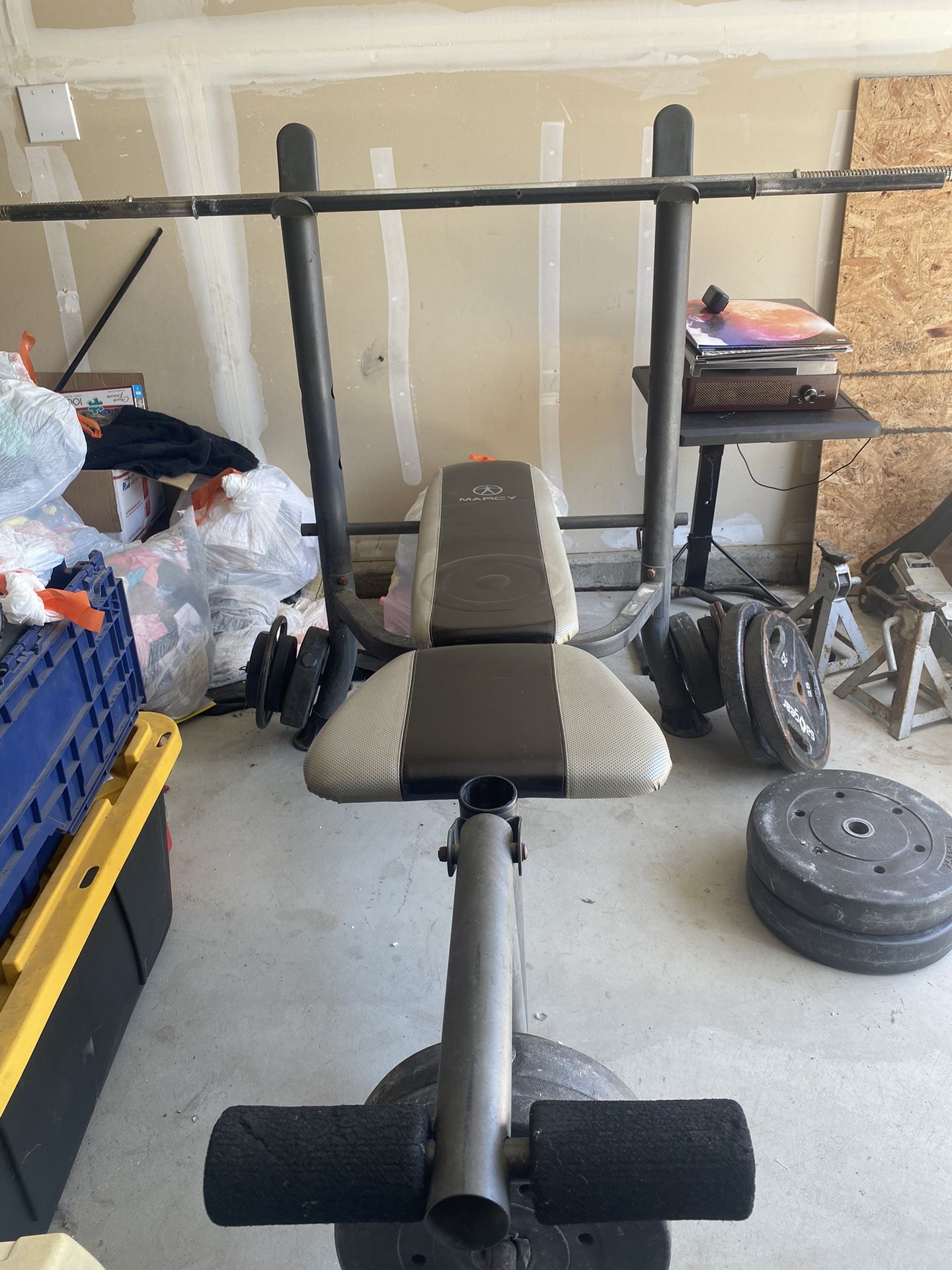 Weight Bench W Bar And Weights