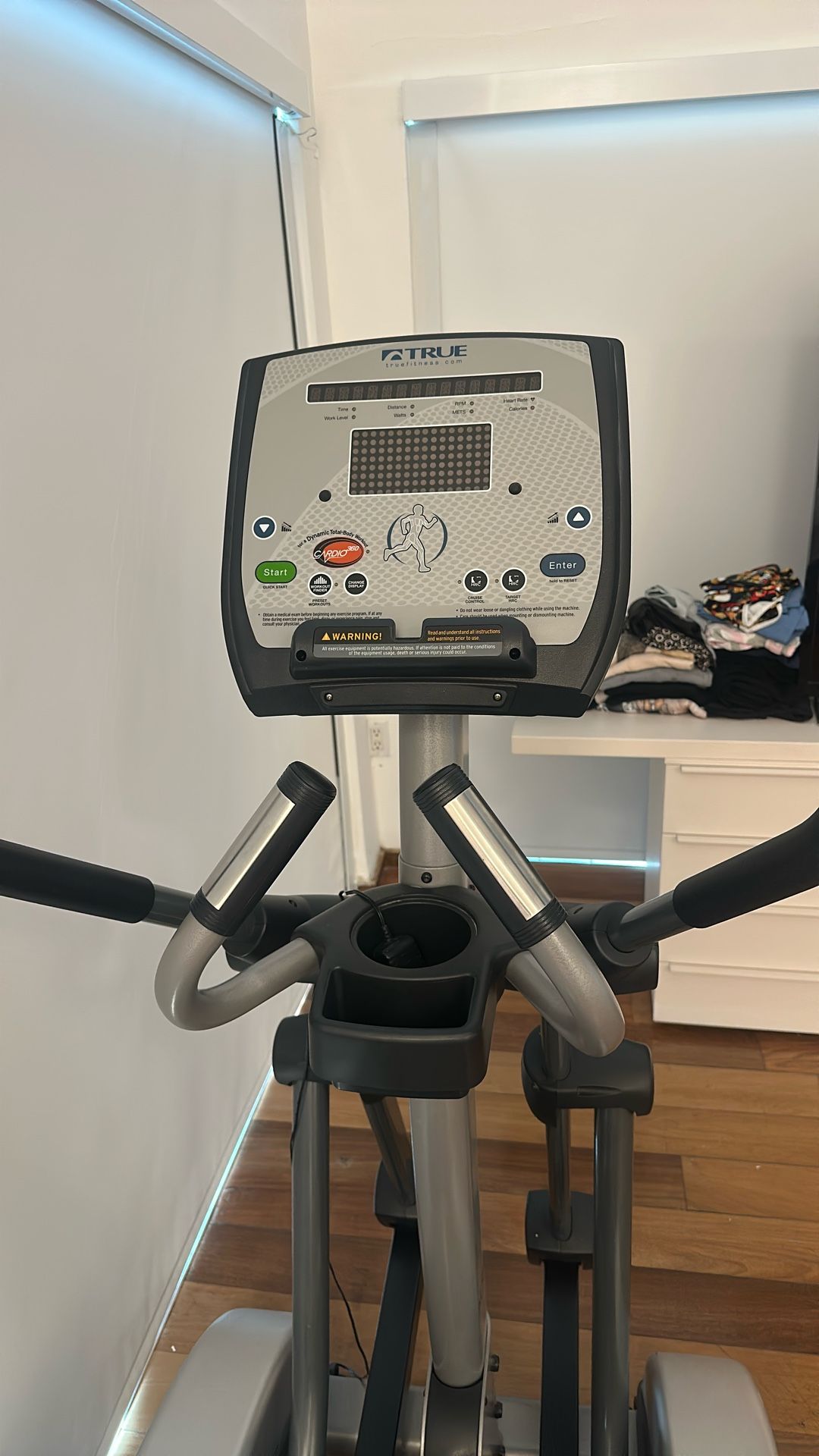Elliptical True Fitness 