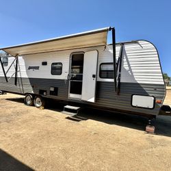 2020 34FT 2 Cuartos 1 SlideOut 