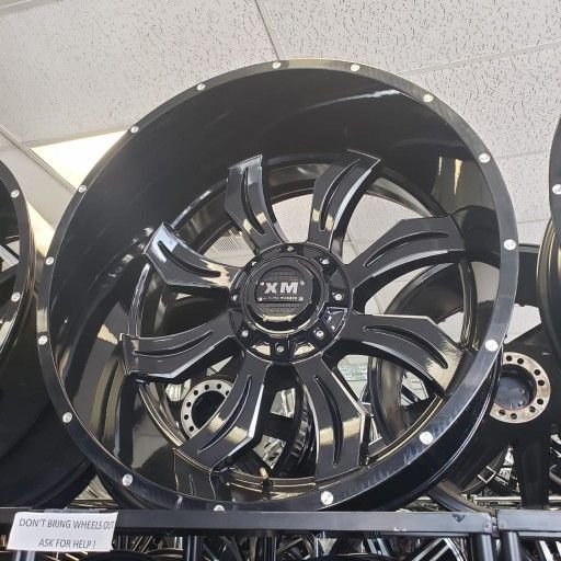 22x12 Monkey Wheels And Tires 33/1250/20