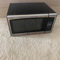 Barely Used Oster Microwave
