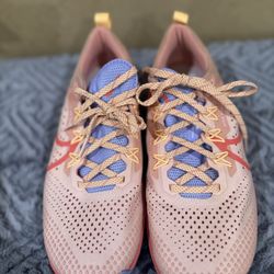 Nike Pegasus Trail 4 Women's Size 9 Arctic Orange Athletic Shoes