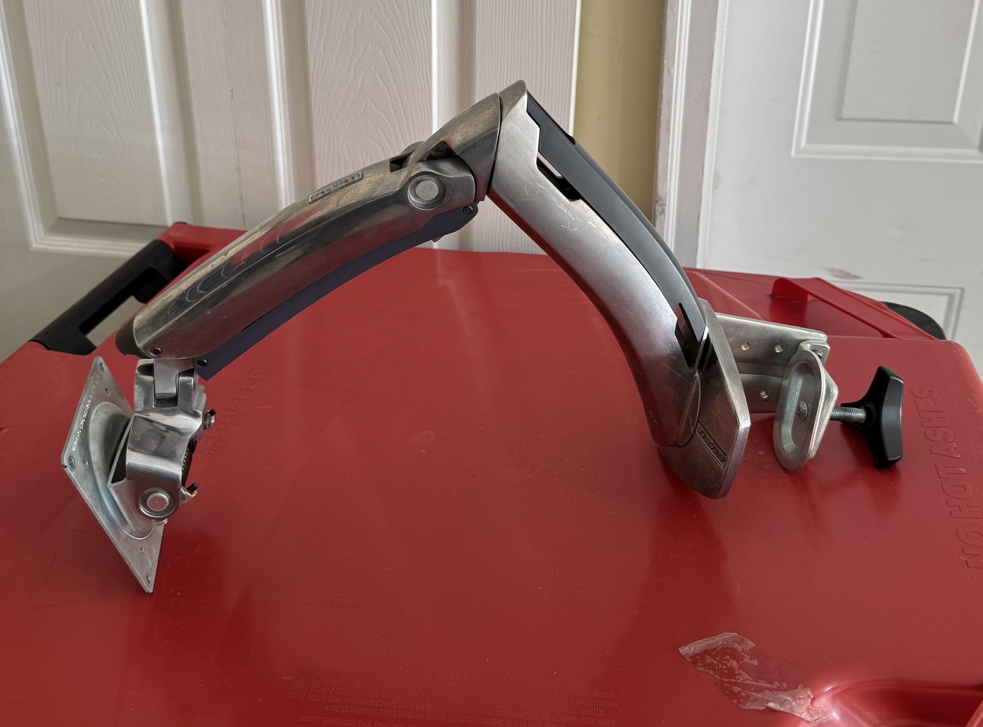 Monitor Arm Desk Mount