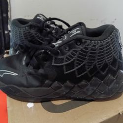 Lamelo Ball Oreo Sneaker Size 6C