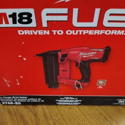 Milwaukee 18 Ga Brad Nailer