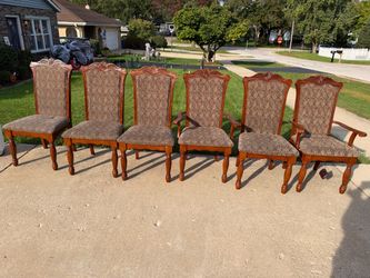 ****free****Set of 6 dining chairs