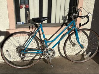 Vintage schwinn world sport women’s bicycle