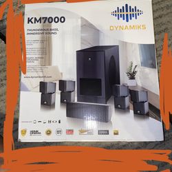 Dynamiks: KM7000 Speaker Set