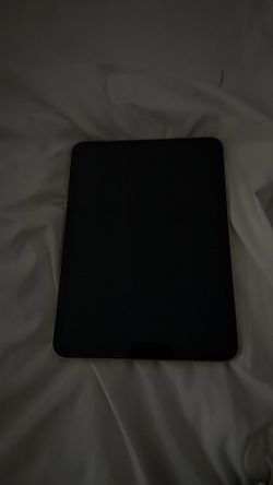 Yellow Ipad A16