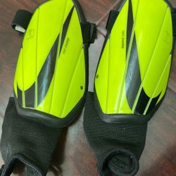 Nike Shin Guards Size S Kids