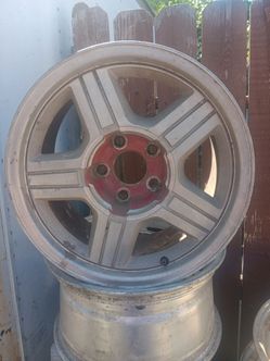 Gm/ Chevy camaro rims