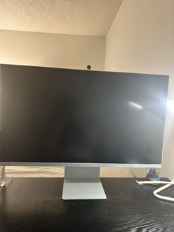 Samsung 32” M80B Monitor