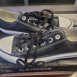 Chuck Tylor Black Leather 5 Man 7 Woman