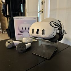 Meta Quest 3 (128GB) – Excellent Condition + Extras