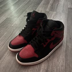 Jordan 1 Size 9m