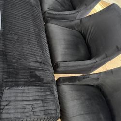 4 Velvet Dining Chairs, A Bench, And 2 Counter Height Chairs 