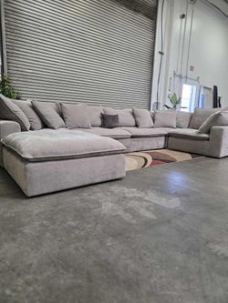 6pc Sereen modular couch- Free Delivery‼️
