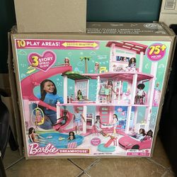 Barbie House 75 Piece Set 