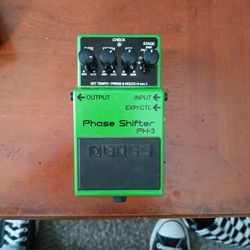 Boss Phase Shifter Pedal (PH-3) 