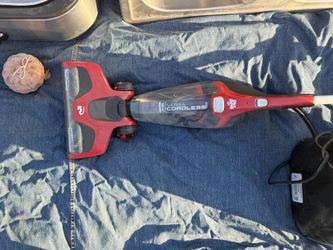 Dirt Devil Vacuum