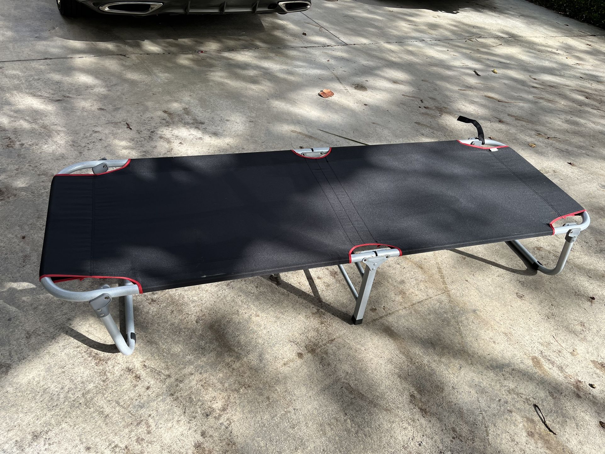 Camping Cot for Sale in Miami, FL OfferUp