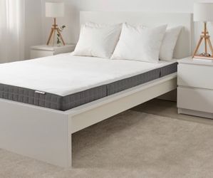 BRAND NEW QUEEN MATTRESS 