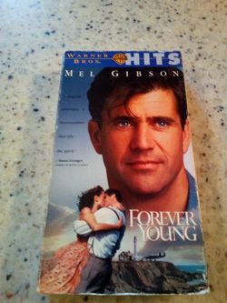 Vintage vhs video tape/ forever Young/ Mel Gibson/ Warner Bros. Hits/ romantic adventure